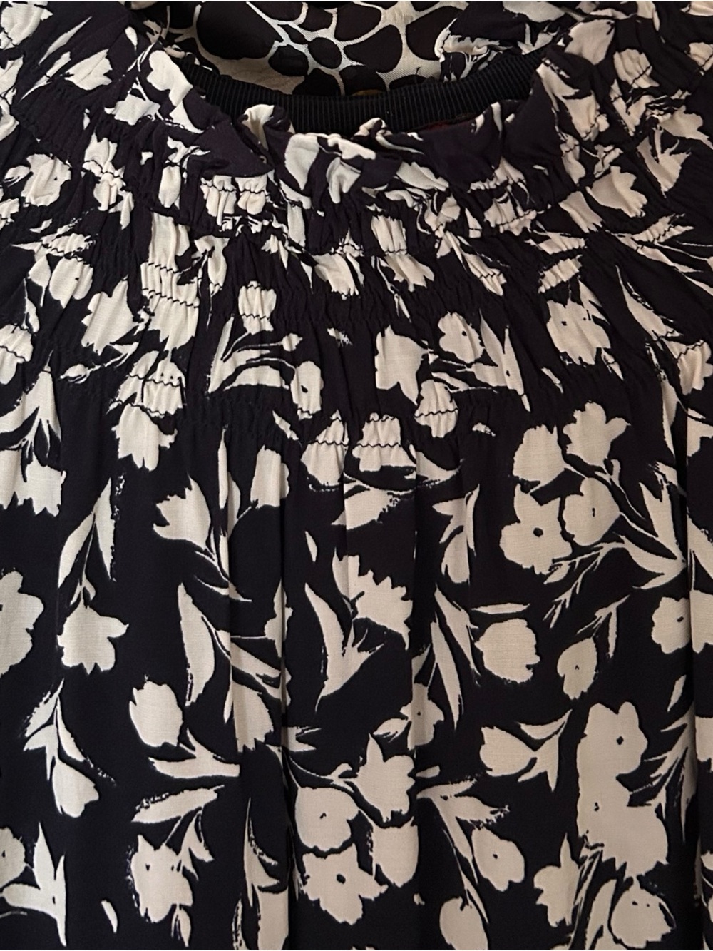 Comptoir des Cotonniers AGLAE Floral Smocked Dress Navy / Ivory FR 38 / US Small - Picture 5 of 9